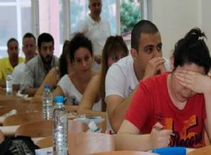 YDS'de adaylara kaç soru yöneltilecek?