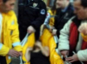 7 aylık hamile karısını vurdu