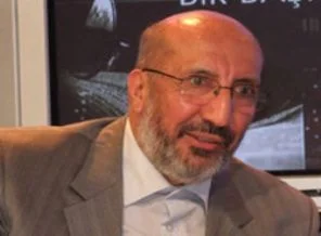 Abdurrahman Dilipak yazdı : Rumeli ve bayrak meselesi