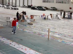 Adana'da dünyanın en büyük barış posteri!