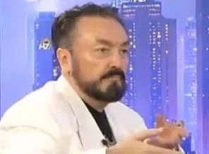 Adnan Oktar, Akiller Heyeti'ne sert tepki gösterdi