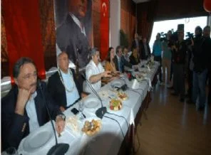 Akil insan Özgürel'den çok tartışılacak sözler