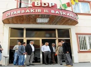 Akil İnsanlar heyeti BDP'yi ziyaret etti