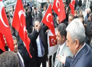 Akil İnsanlar Heyeti'ne şok protesto