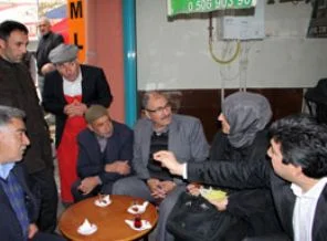 Akil insanlardan şehit ailesi ve cemevi ziyareti