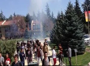 Anadolu Üniversitesi'nde arbede!