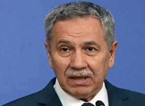 Arınç: Buna ayakta selam durmanız lazım