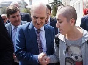 Bakan Bayraktar'ın yanıtı kanser hastası kızı ağlattı