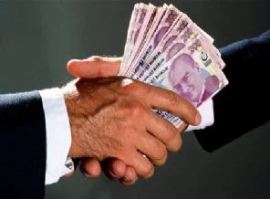 Baş danışmana, rüşvet alırken suçüstü