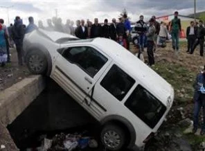 Bingöl'de kaza: 4 ölü