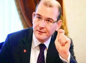 Bu millet artık şapkasını alıp kaçmıyor