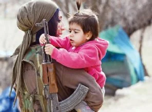 Bu silahlı fotoğrafların anlamı ne?