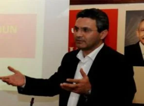 CHP, 23 Nisan kutlamasını protesto etti