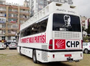 CHP heyetini taşıyan otobüsler soyuldu