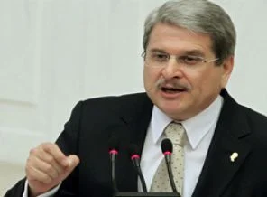 CHP'li Çıray: T.C.'den utananlar milli kafirdir
