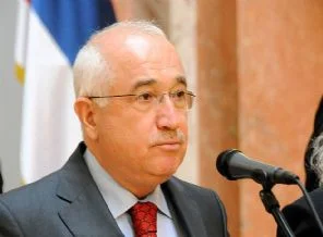 Çiçek: Hayat sadece para kazanmaktan ibaret değil