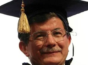 Davutoğlu'na 'fahri profesörlük beratı'