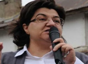 Emine Ayna'dan haddini aşan çirkin sözler!