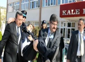 Emniyet Amiri bir anda fenalaştı