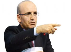 Erken emekliliği 'Şimşek' çarptı
