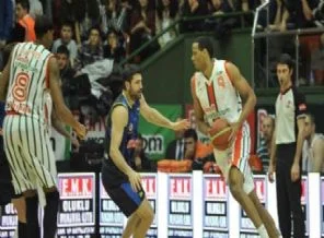Fenerbahçe son saniyede yıkıldı
