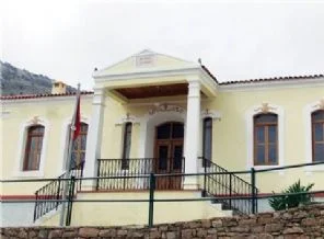 'Gökçeada'da okul açılsın göç olur'