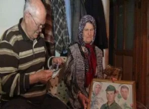 Gurbetçi evinde gözyaşı var