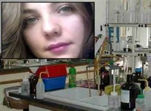Hande'yi deney tüpü yaktı