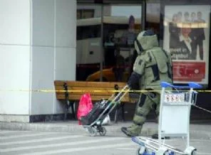 Havalimanında bomba paniği