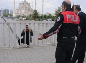 Hayat kurtaran telefon