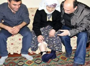 İki ay sonra bahçeye çıktı
