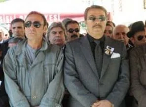 İnanır ve Tarık Akan arası gerginlik!