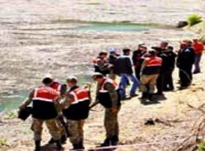 İnek parasını kaptırınca kendini nehre atıp öldü