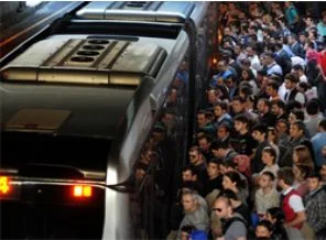 İstanbullular metrobüsü neden tercih etmiyor?