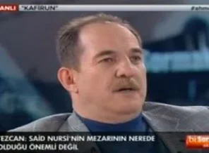 Kaddafi'nin 'Yeşil Kitabını' komünist müftü yazdı