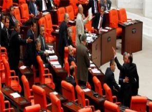 Kamer Genç'in sözleri Meclis'i gerdi