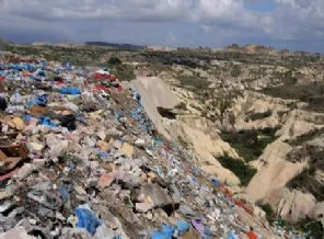 Kapadokya'da turizm vadisi çöplüğe dönüştürüldü