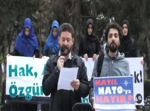 Kerry'nin gelişi protesto edildi