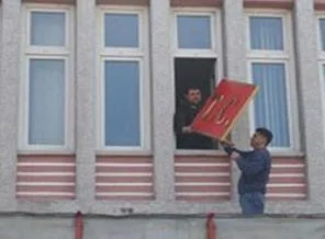 Kimi ekliyor, kimi kaldırıyor