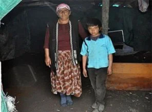Kıyafetleriyle arkadaşları alay edince okulu bıraktı