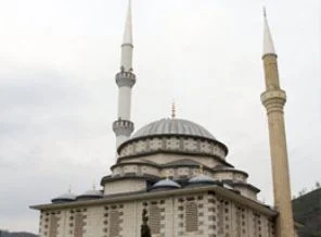 'Kürtçe Sala' hükümetten veto yedi!