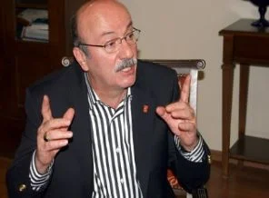 Mehmet Bekaroğlu'ndan Hakan Albayrak'ın eleştirilerine cevap