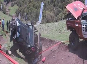 Off-Road'da yaşanan kaza yürekleri ağza getirdi