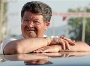 'Özal öldürüldü, katili Azerbaycan'da'