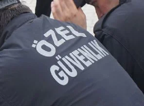 Özel güvenlik görevlisi site sakinini öldürdü