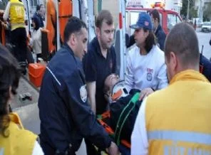 Polis aracı kaza yaptı: 4 yaralı