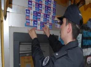 Polis çaresiz kalınca bakın ne yaptı