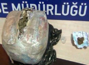 Polisin aracından çıkan 'pes' dedirtti