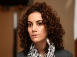 Romanlar 'uygulanabilir strateji' istiyor