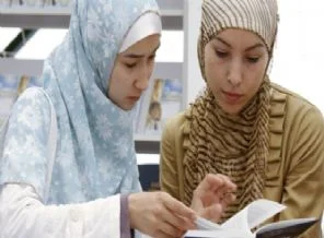 Rusya'da devlet tıp üniversitesi başörtüsü yasağını kaldırdı